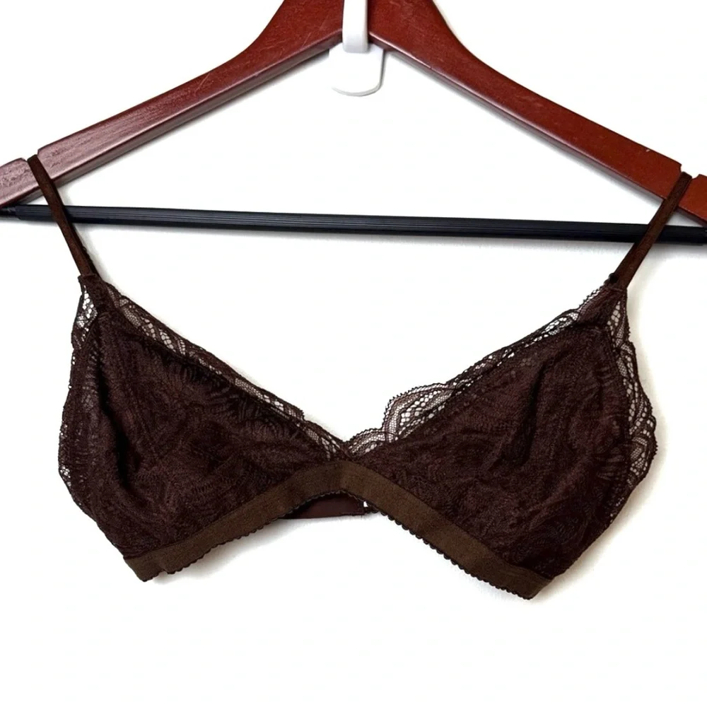 Aritzia Talula Dark Brown Lace Bralette - Picture 1 of 3